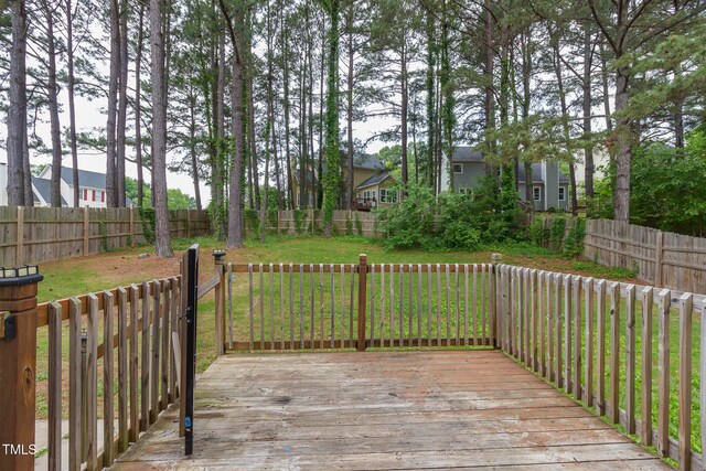 805 Penncross Dr, Raleigh, NC 27610 - view of deck