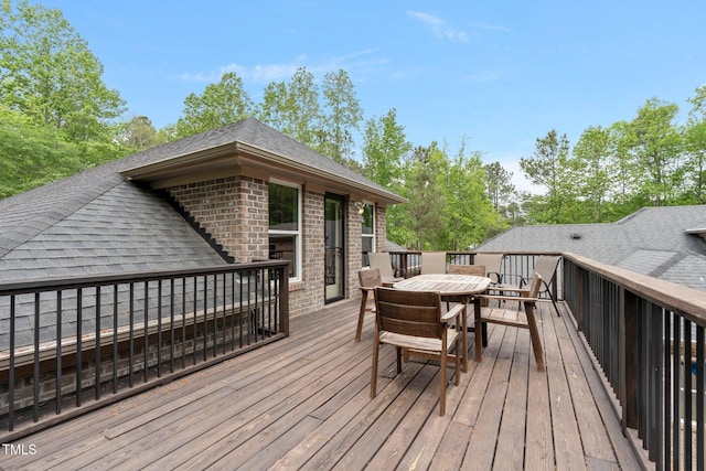 120 Wood Lake Dr, Fuquay Varina, NC 27526 - deck with outdoor dining area