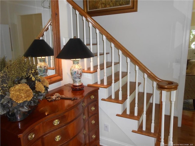600 Yorkshire Pl, Lumberton, NC 28358 - stairway featuring wood finished floors