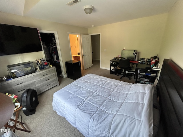 bedroom featuring carpet floors and a closet