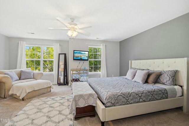bedroom with carpet flooring and ceiling fan