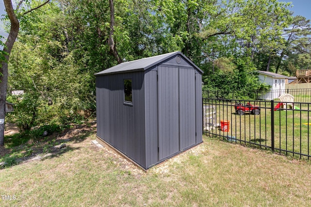 420 Cherry St, Fuquay Varina, NC 27526 - view of shed with fence