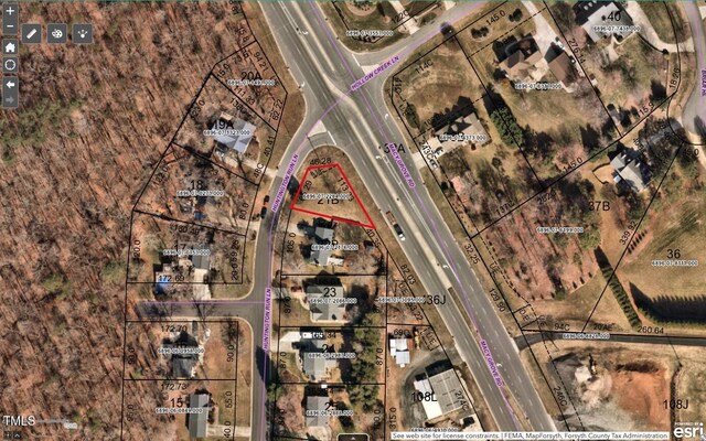 988 Huntington Run Ln, Kernersville, NC 27284