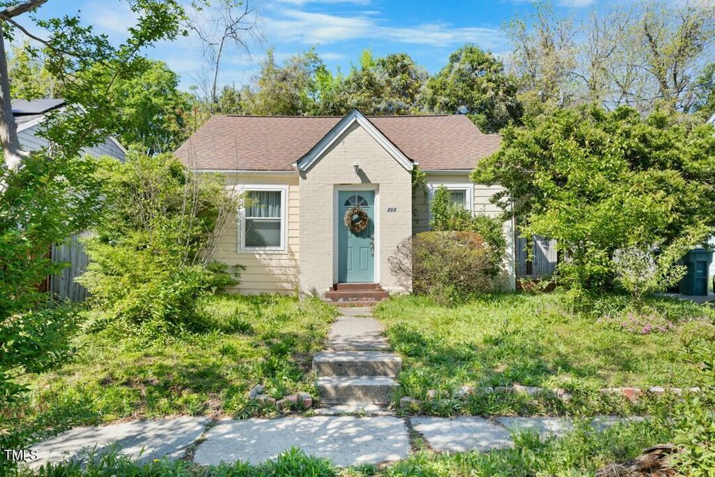 214 Northwood Cir, Durham, NC 27701 - bungalow-style home with a shingled roof