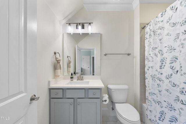bathroom with crown molding, vanity, toilet, shower / bathtub combination with curtain, and vaulted ceiling