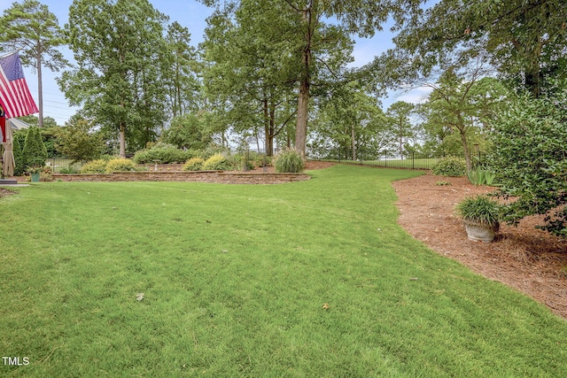 1605 Hunting Ridge Rd, Raleigh, NC 27615 - view of yard with fence