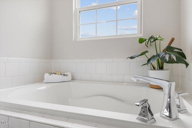 260 Amber Acorn Ave, Raleigh, NC 27603 - bathroom with a bath
