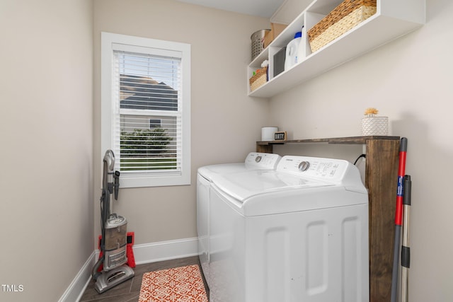 175 Lockamy Ln, Youngsville, NC 27596 - laundry area with independent washer and dryer, baseboards, and wood finished floors