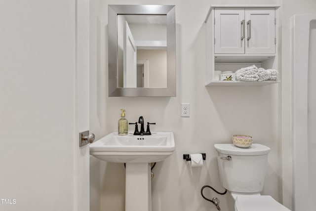2311 Wintergreen Pl, Durham, NC 27707 - half bath with toilet
