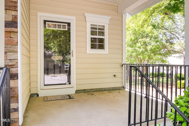 view of property entrance