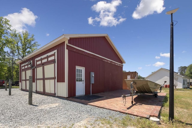 view of outdoor structure featuring an outdoor structure