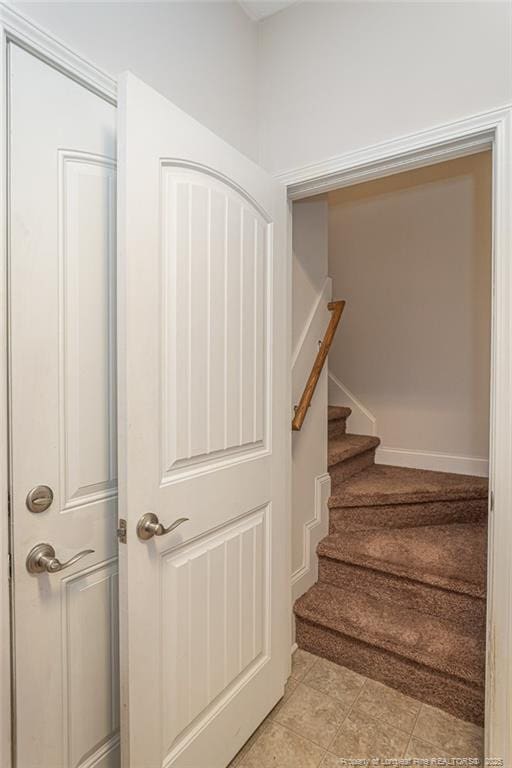 8220 Rivermist Ln, Linden, NC 28356 - view of staircase