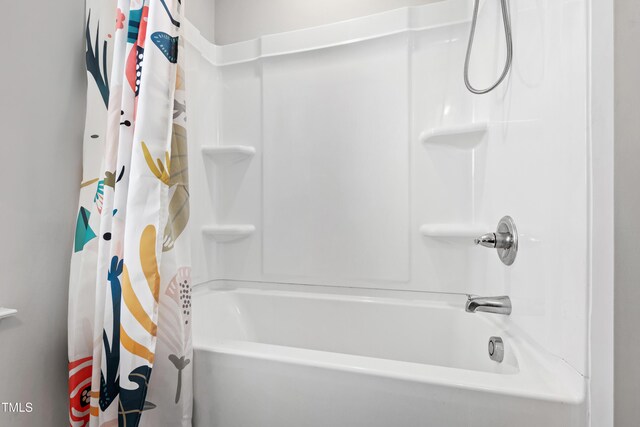 147 Antler Steel Dr, Clayton, NC 27527 - bathroom featuring shower / tub combo with curtain