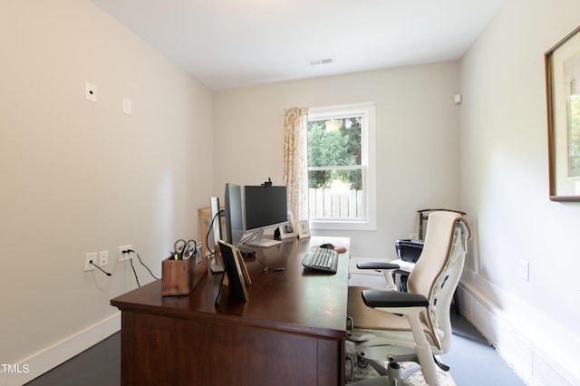 2517 Medway Dr, Raleigh, NC 27608 - office space with baseboards and visible vents
