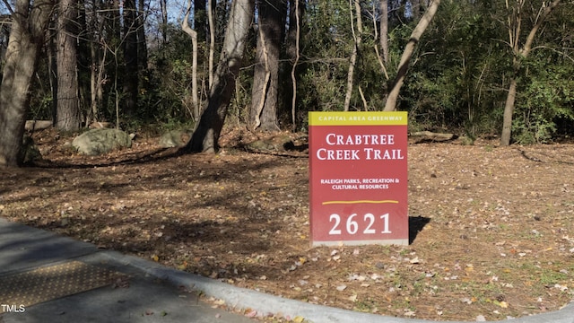 2517 Medway Dr, Raleigh, NC 27608 - view of exterior details