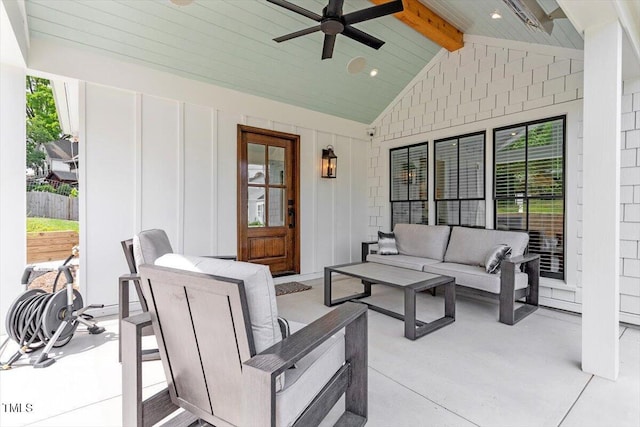 view of patio featuring an outdoor hangout area and a ceiling fan