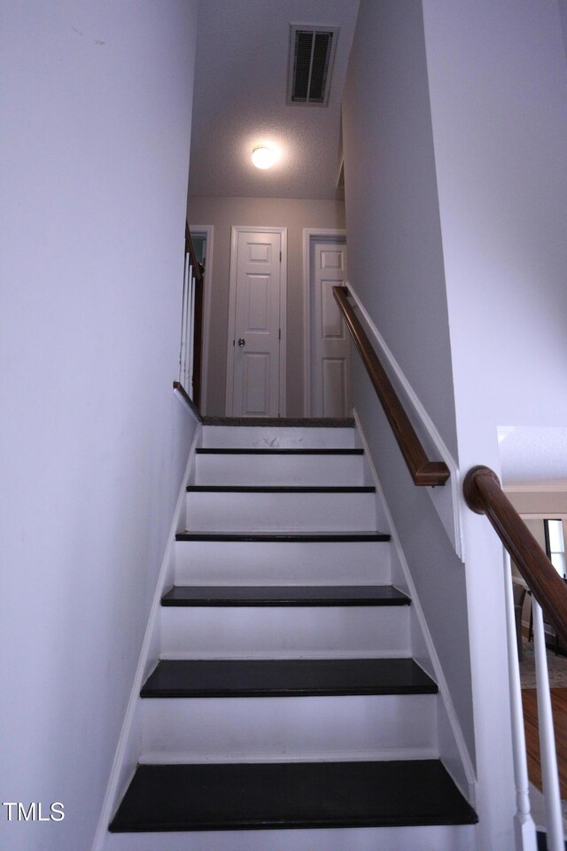 3832 Doeskin Dr, Apex, NC 27539 - view of stairway