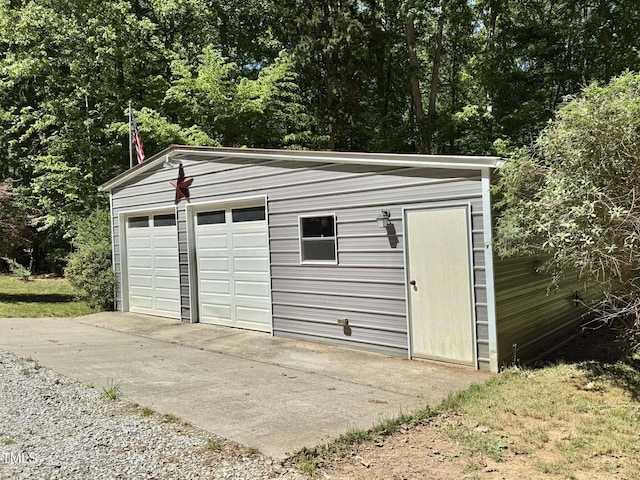 view of detached garage