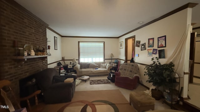 living area with ornamental molding