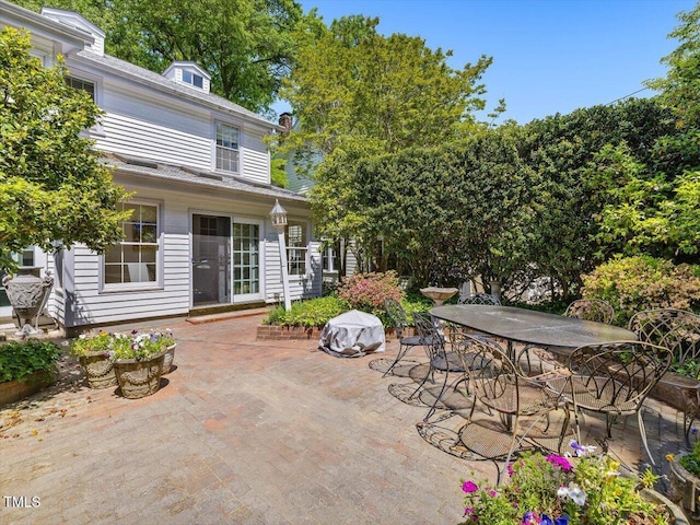 view of patio featuring outdoor dining space