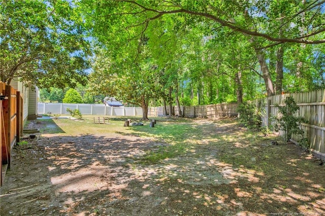 view of yard featuring a fenced backyard