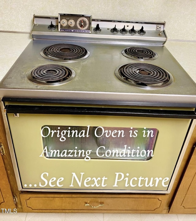 details with range with electric stovetop