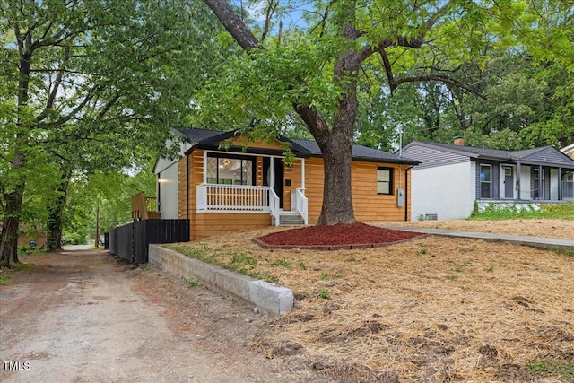 view of front of home featuring a porch