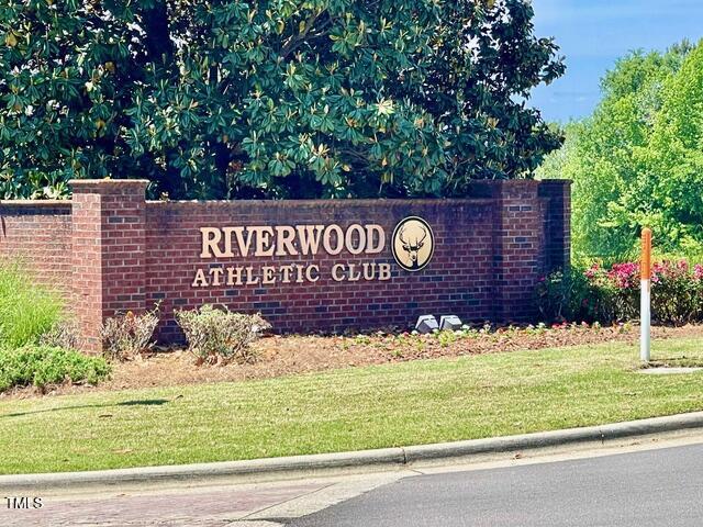 209 Mccarthy Dr, Clayton, NC 27527 - community / neighborhood sign with a yard