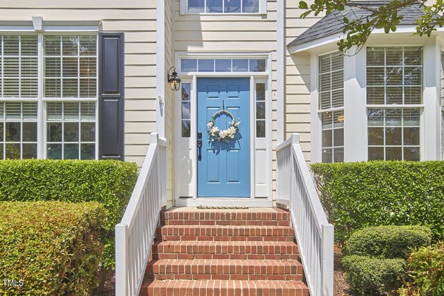 view of exterior entry
