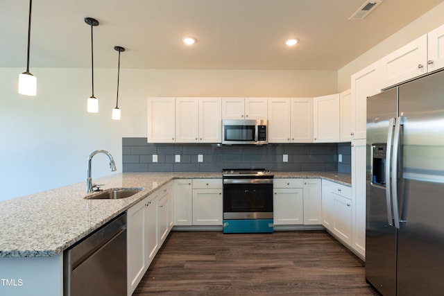 2205 Gathering Square Ct, Fuquay Varina, NC 27526 - photo 7