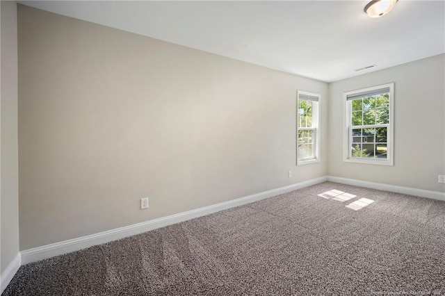 915 Carolina Ave, Fayetteville, NC 28301 - carpeted empty room featuring baseboards and visible vents