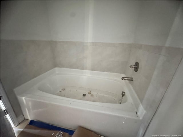 373 Hendrix C Rd, Raeford, NC 28376 - full bath with a bath