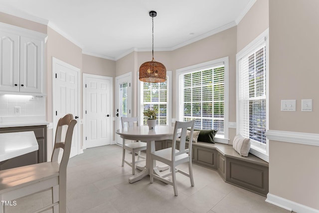 205 Carlyle Cir, Goldsboro, NC 27530 - dining area with crown molding