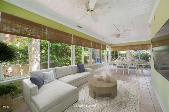 sunroom / solarium featuring an outdoor hangout area, a ceiling fan, and outdoor dining area