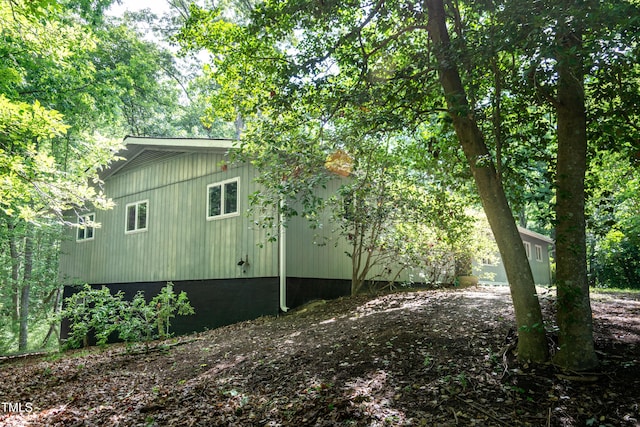 5213 Tomahawk Trl, Raleigh, NC 27610 - view of side of home