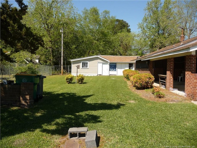 185 Meadow Rd, Lumberton, NC 28358 - view of yard with fence