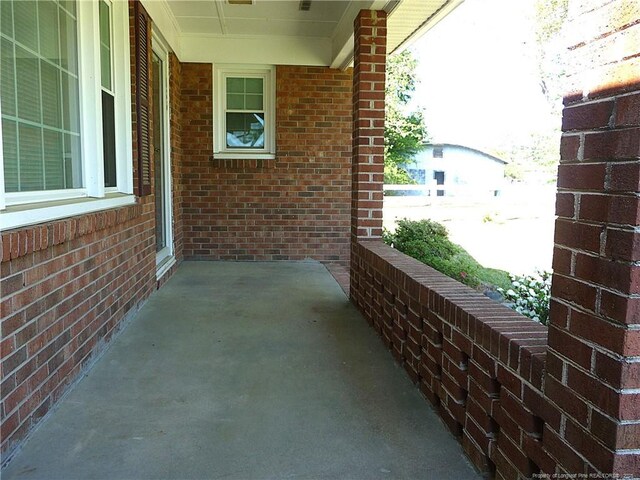 185 Meadow Rd, Lumberton, NC 28358 - photo 4