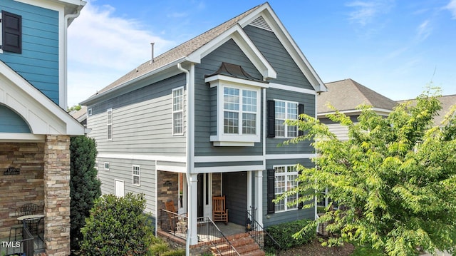 view of front of house featuring a porch