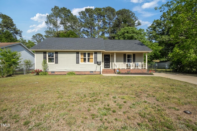 404 Creech St, Goldsboro, NC 27530 - single story home featuring a porch, fence, a front yard, and crawl space