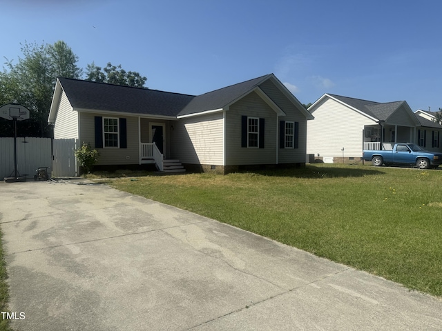 118 Hawthorn Dr, Clayton, NC 27520 - ranch-style home featuring a front yard and crawl space