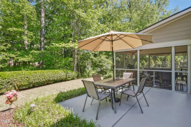 view of patio featuring outdoor dining space
