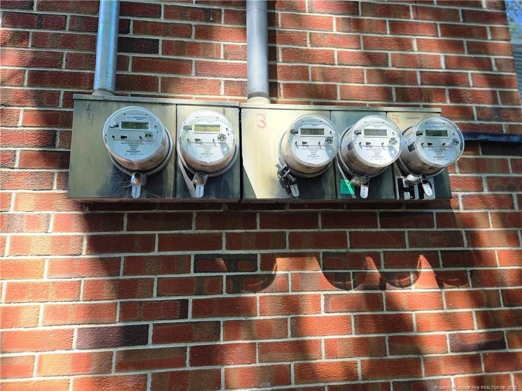 exterior details with electric meter