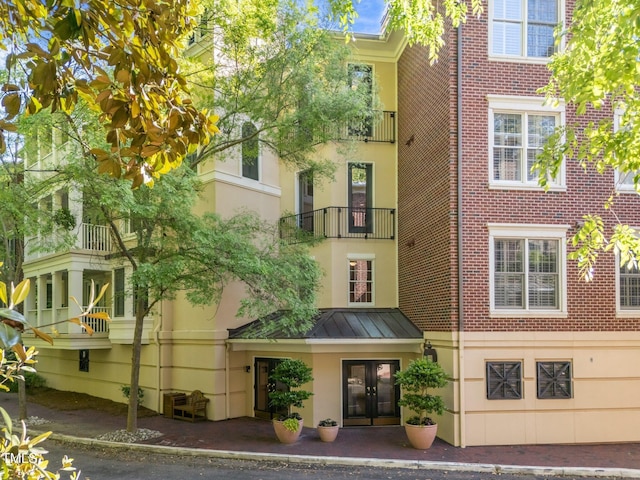 2701 Glenwood Gardens Ln Unit 204, Raleigh, NC 27608 - photo 1