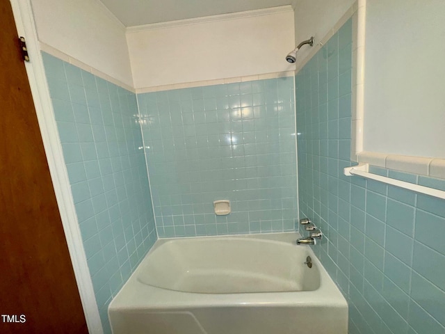 1713 S Garnett St, Henderson, NC 27536 - full bath featuring tile walls and  shower combination