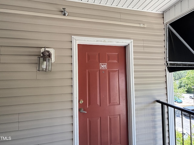 view of exterior entry