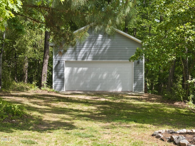 view of detached garage