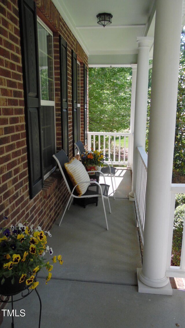106 N Duelling Oaks Dr, Chapel Hill, NC 27517 - view of porch