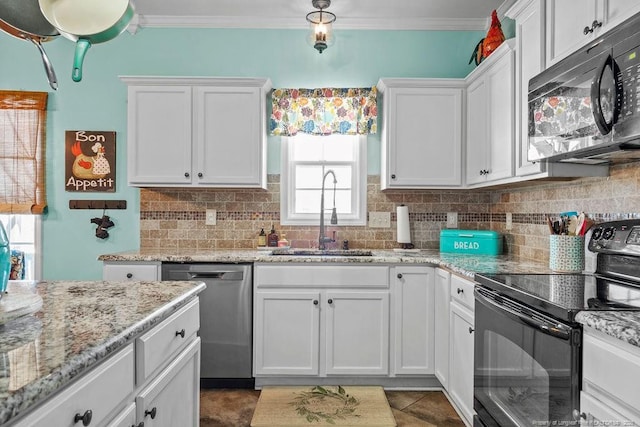 6628 Carriage Crossing Rd, Hope Mills, NC 28348 - kitchen with white cabinets, ornamental molding, a sink, and black appliances