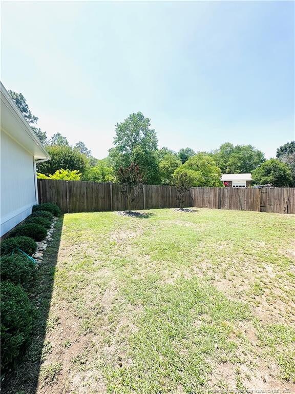 5706 Archer Rd, Hope Mills, NC 28348 - view of yard
