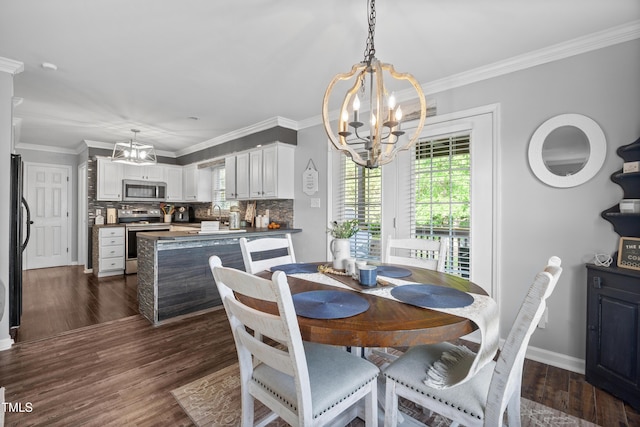 dining room featuring a chandelier, a wealth of natural light, and dark wood-type flooring